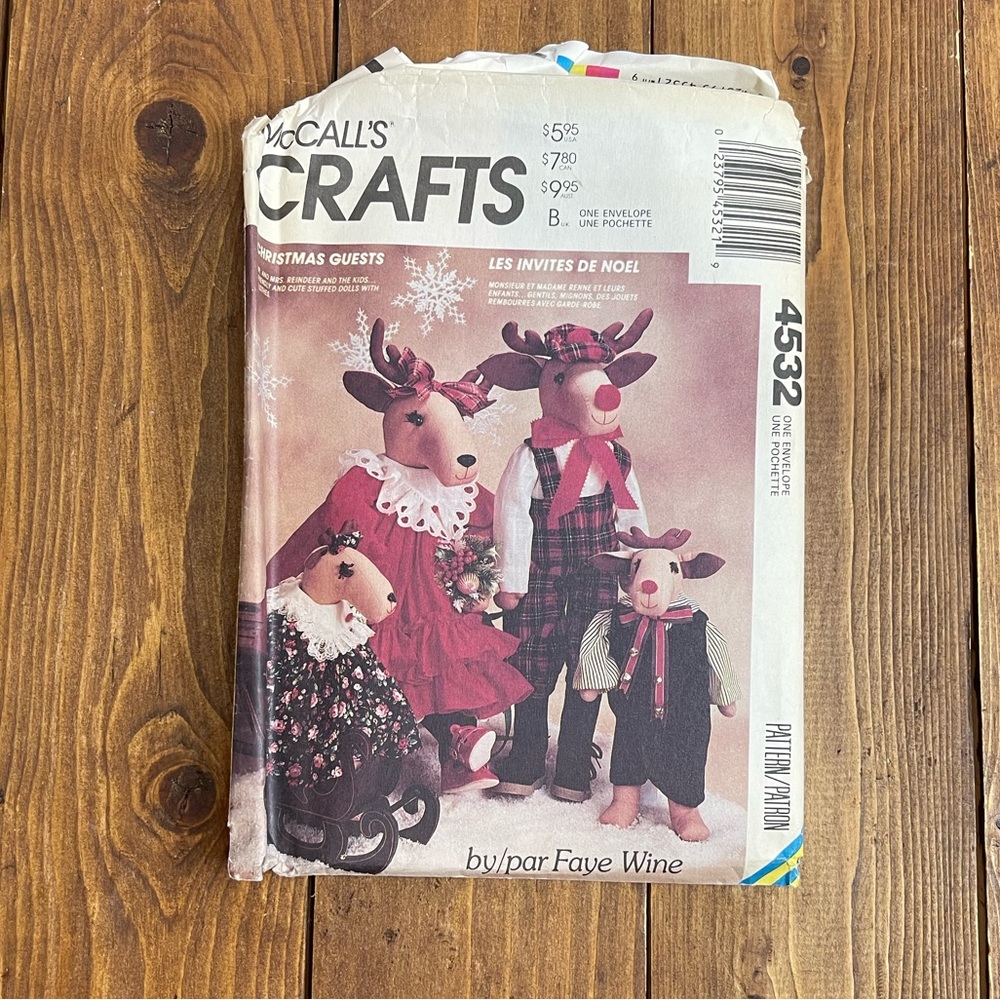 McCalls pattern 4532 Christmas guests plush reindeer family